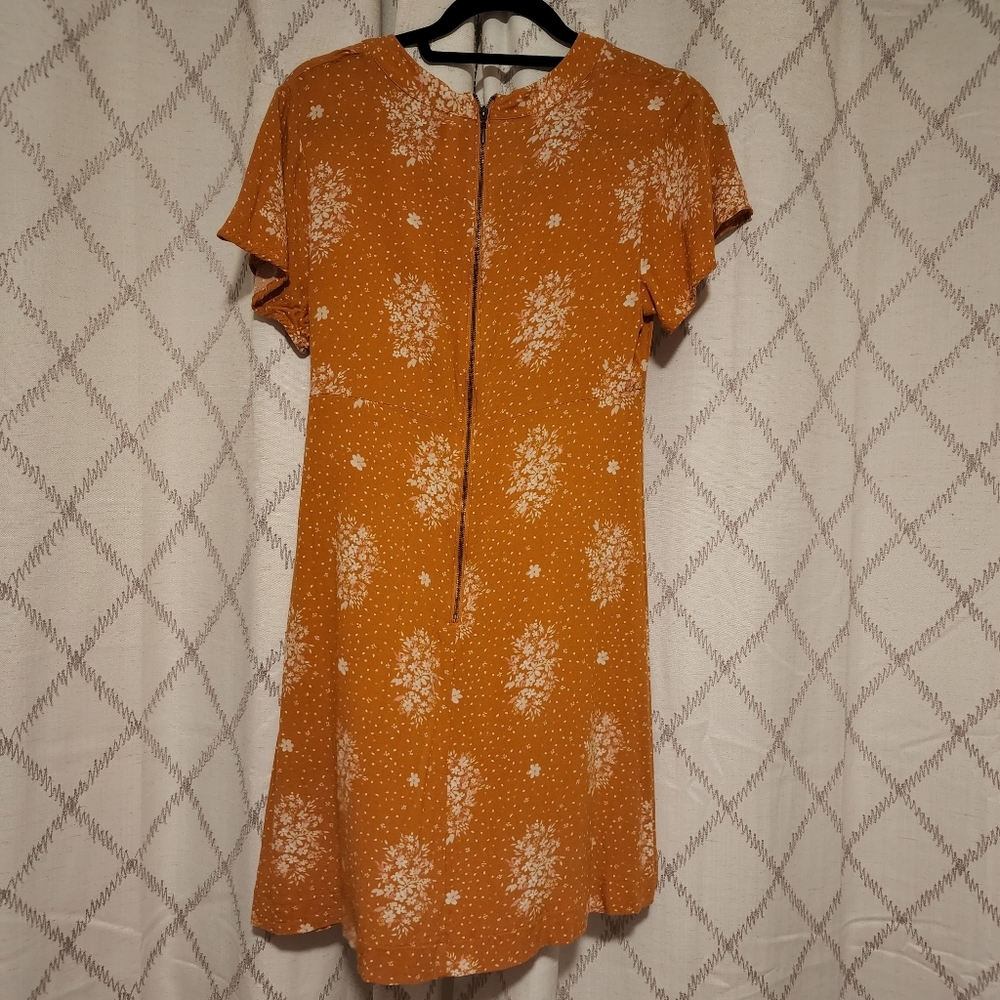 Floral dress - Picture 2 of 2